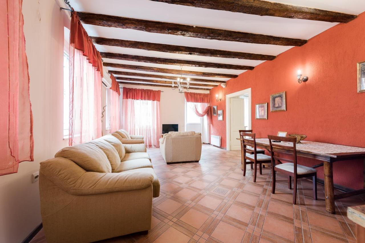 קוטור Apartments Leo מראה חיצוני תמונה